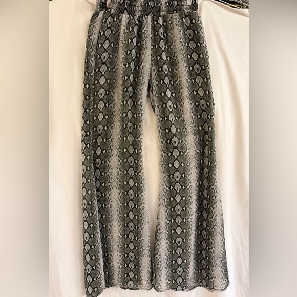 Show Me Your MuMu Pants - Show Me Your MuMu Snake Print Apparel in Black and Gray